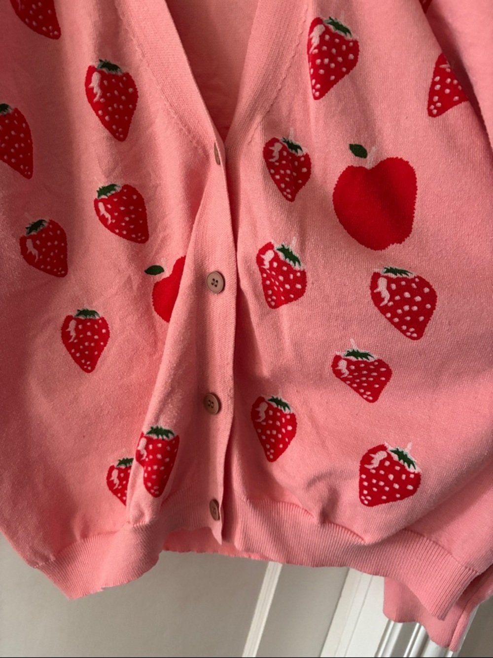 Pink Strawberry ๐ Apple ๐ print Cardigan Sweater 2XL - Picture 4 of 5